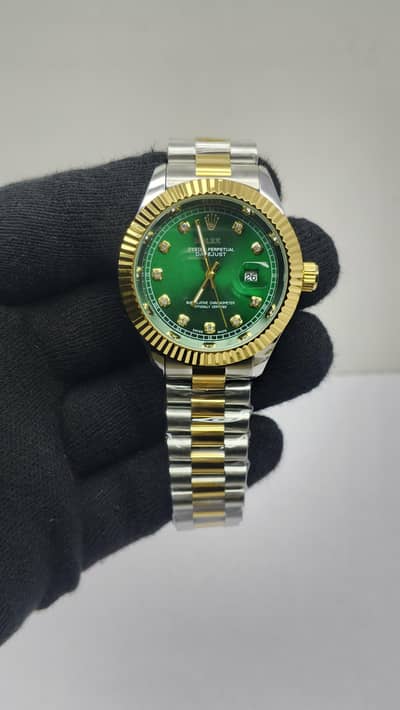 Rolex Watch With Master Lock And Date Working