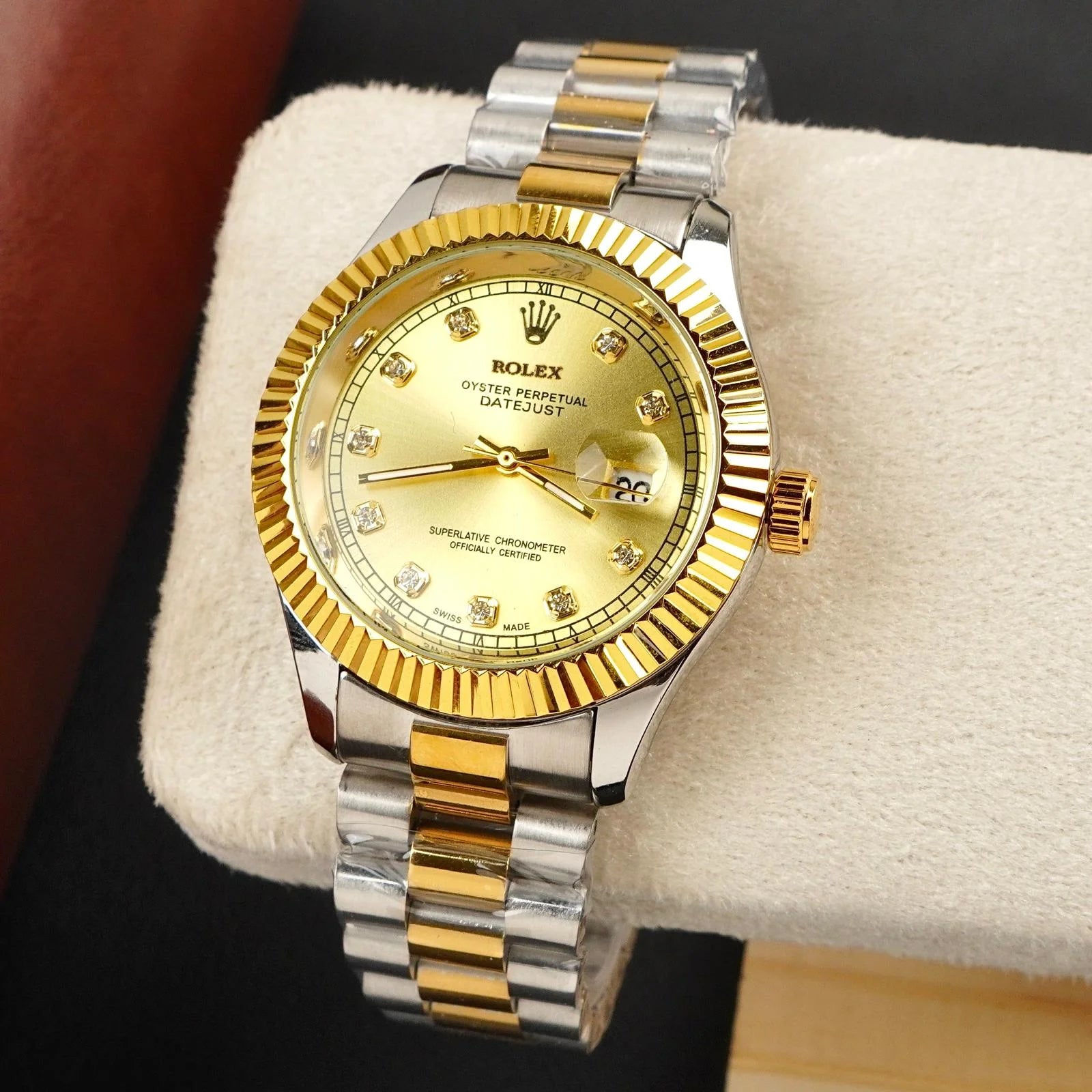 Rolex Watch With Master Lock And Date Working
