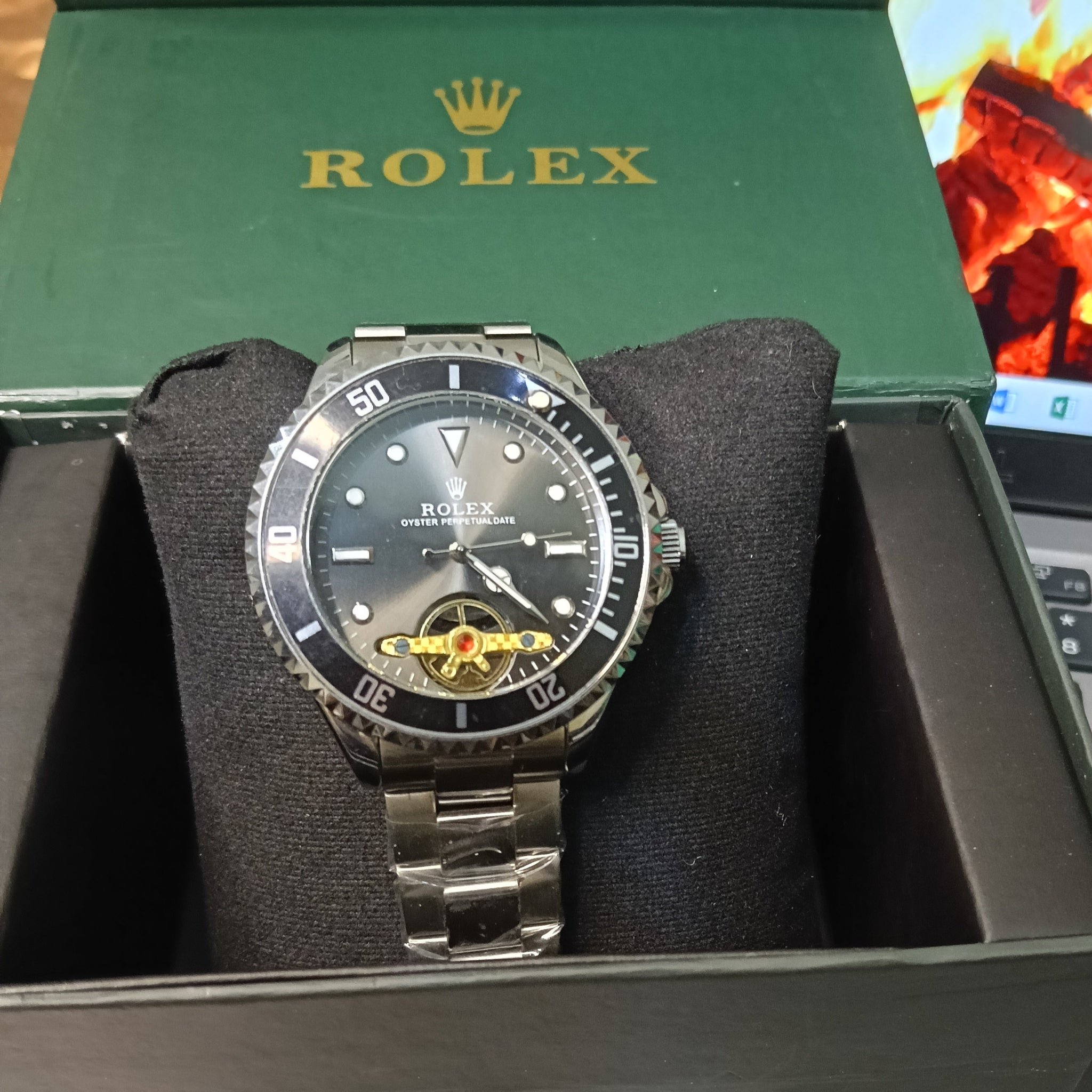 RLX Premium Watch